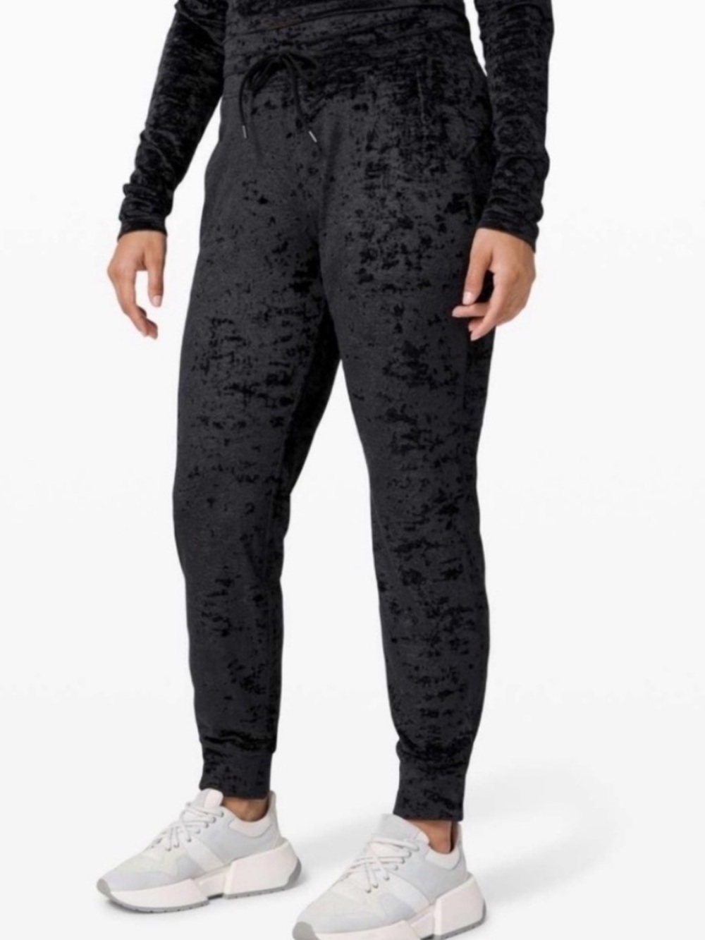 lululemon Ready to Crush Jogger - 6 - Special Edition black crushed velvet